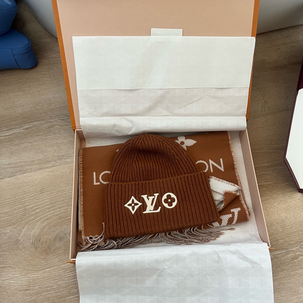 Louis Vuitton Chestnut Knit Set
